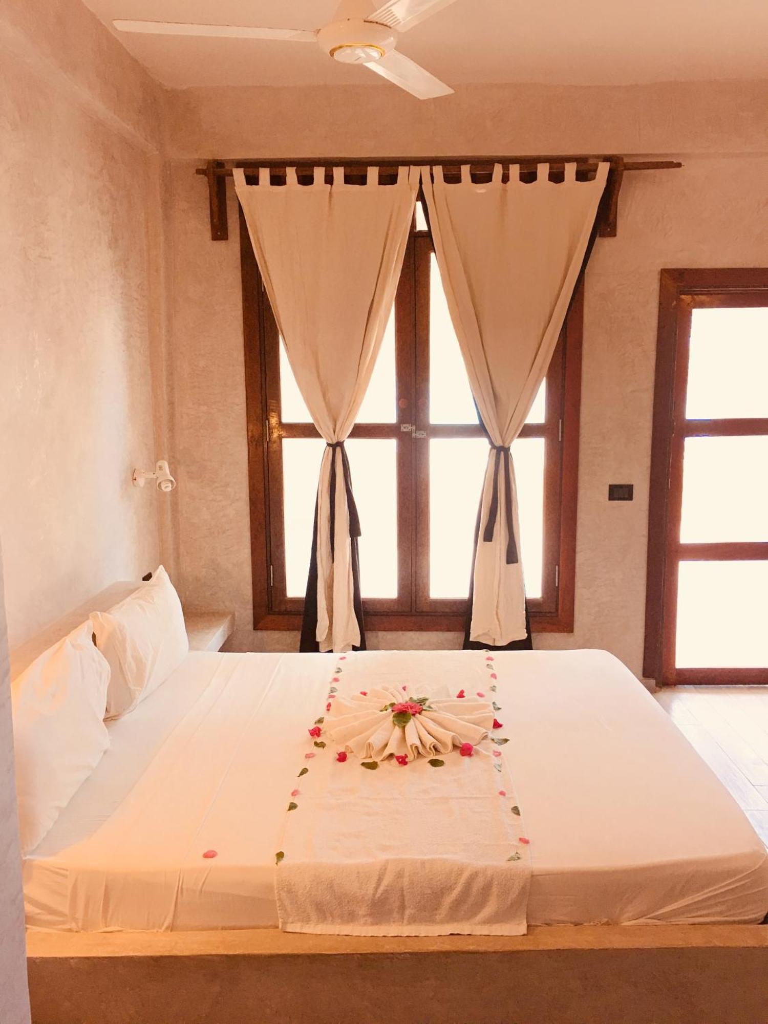 White Dream Bed & Breakfast Kiwengwa  Dış mekan fotoğraf