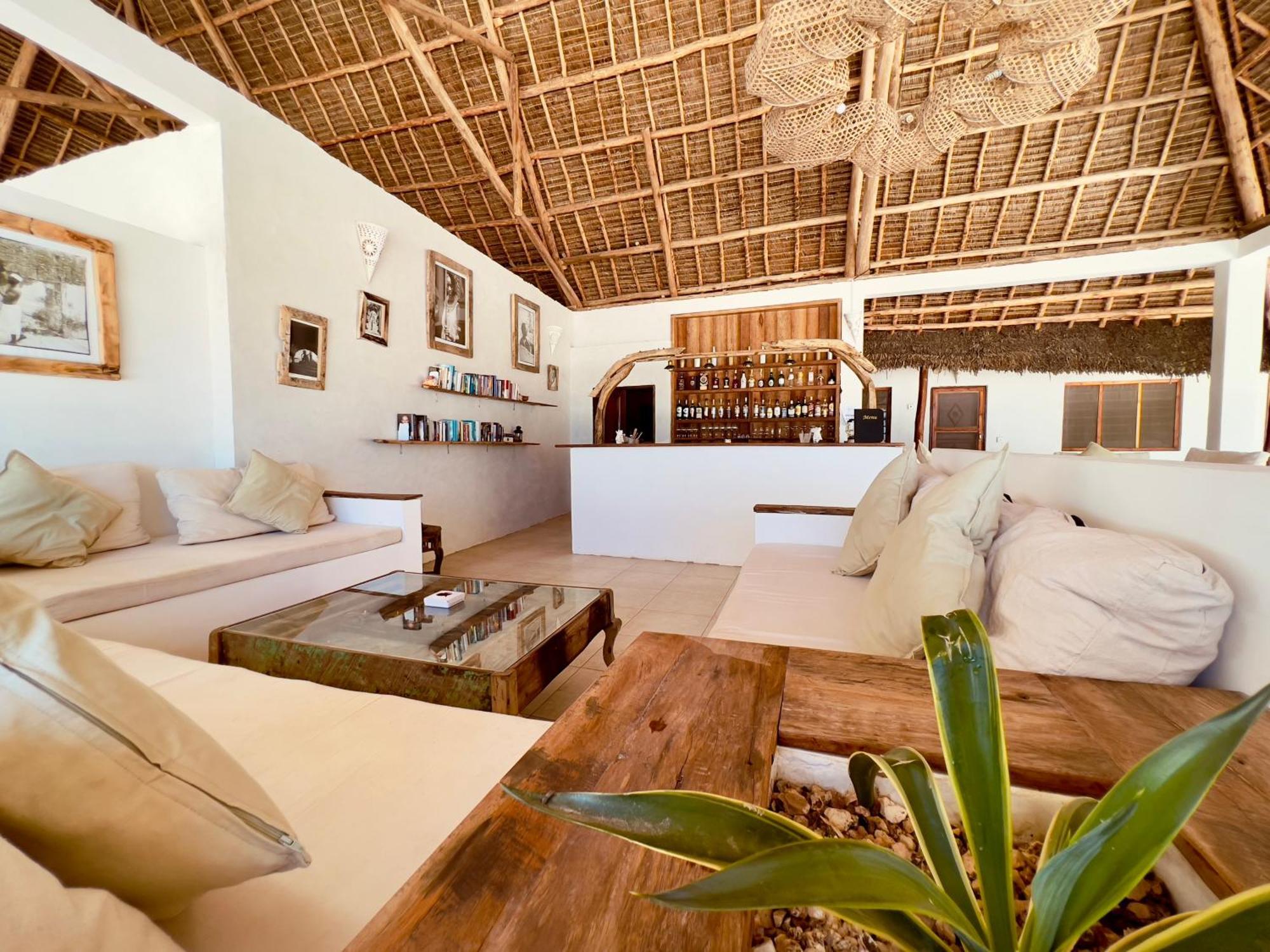 White Dream Bed & Breakfast Kiwengwa  Dış mekan fotoğraf